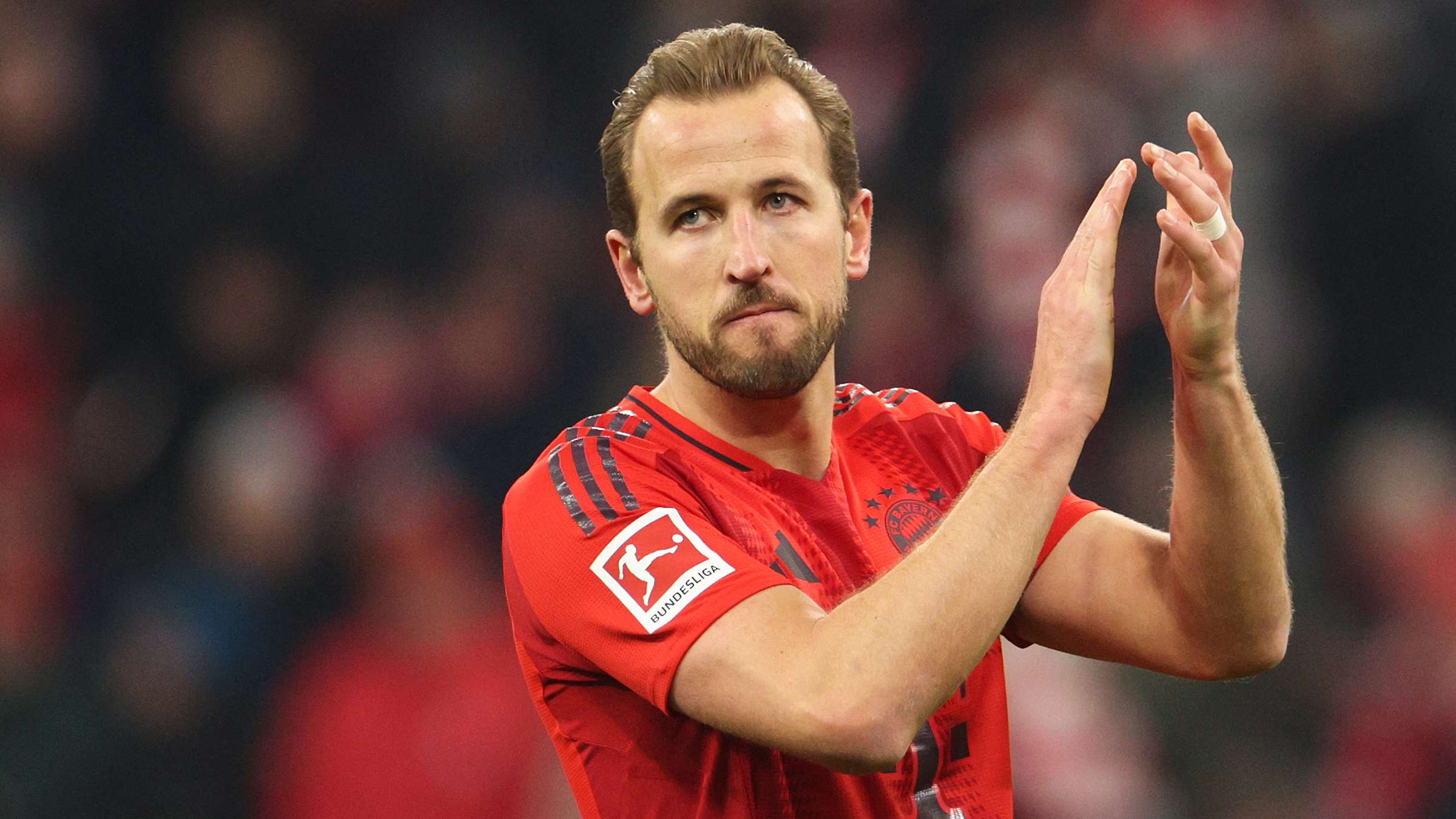 濃眉盛贊詹姆斯為歷史最偉大球員盡管年長依舊保持卓越表現.